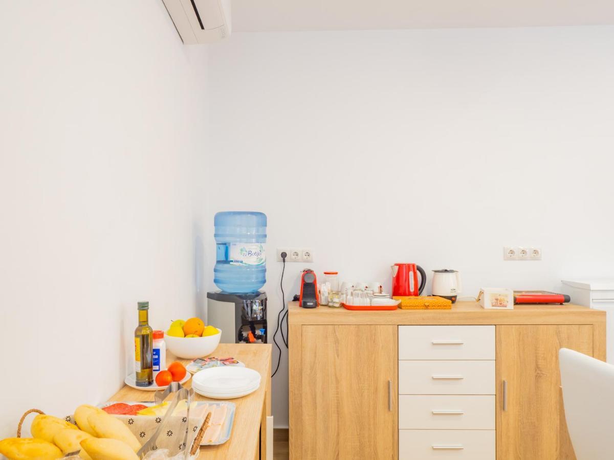 Cubo'S Hostal William'S Sunny 2 With Breakfast Torre de Benagalbon Exterior foto